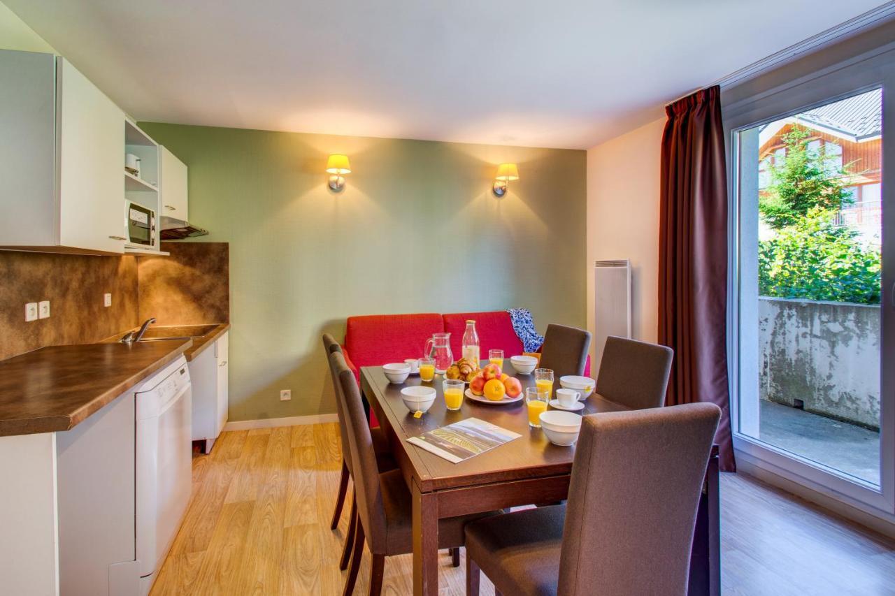 Vacancéole - Résidence Les Balcons d'Aix La Féclaz Esterno foto